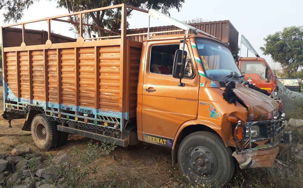 cow smugglers fire on police police arrest one gotaskar in alwar