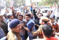 Congress workers against the government