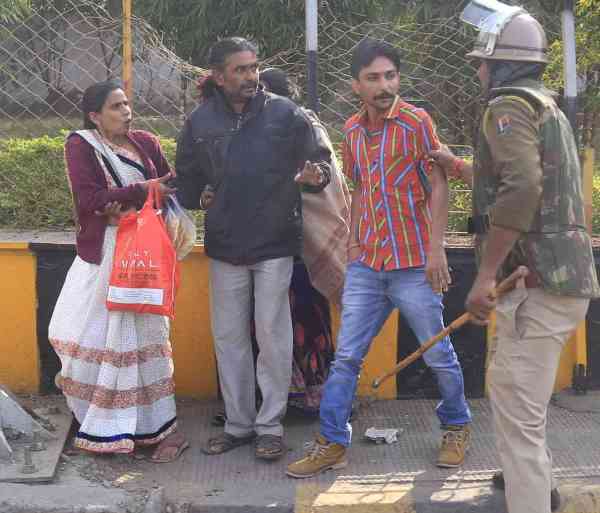 lathicharge and riot in udaipur