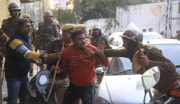 lathicharge and riot in udaipur