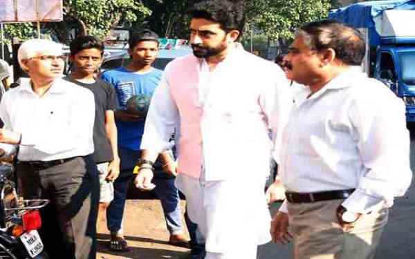 परेश रावल, अभिषेक बच्चन से लेकर इन सभी सितारों ने किया नीरज वोरा को विदा, देखें तस्वीरें