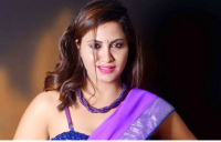  Arshi Khan