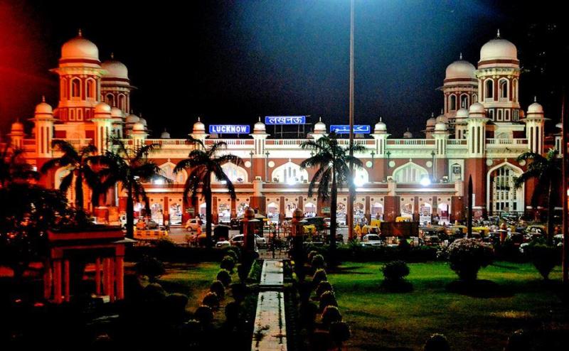 Charbagh railway station,Lucknow Charbagh station,