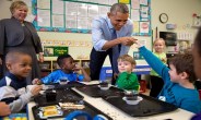 social media,gifts,teacher,Barak Obama,School,Surprise,Merry Cristmas,Cristmas,