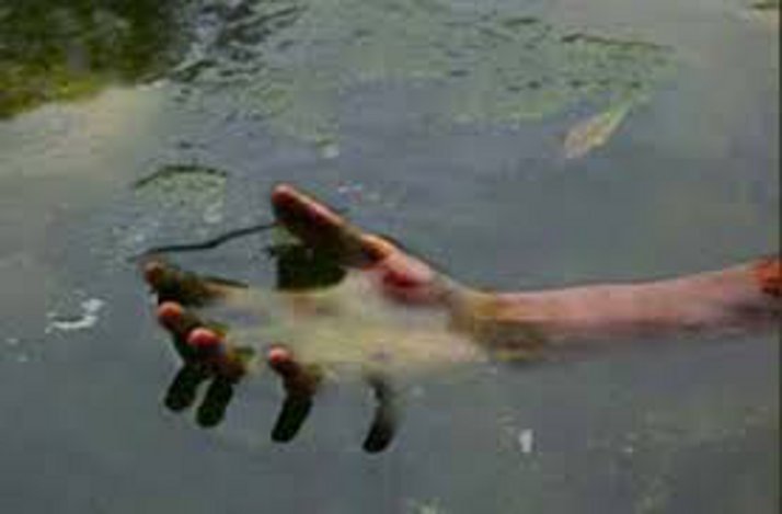 Crime, Crime in Kota, Kunhdi police station, Dera Sacha Sauda, Post-mortem, Fear of murder, Suicide, Suicide note, Railway colony, Murder, Kota, Kota Patrika, Kota Patrika News, Rajasthan Patrika