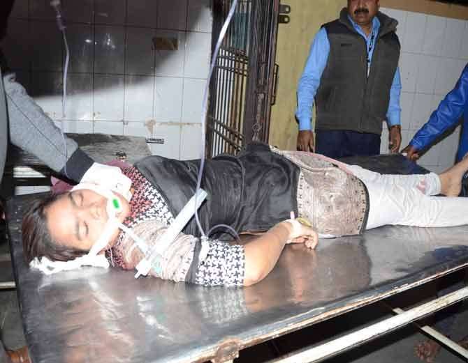 girl found injured in home, doctor revealed gun shot, gun shot in room, girl shot in room, crime news, gwalior news, gwalior news in hindi, mp news