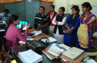 जब स्लम बस्ती की युवतियां पहुंची महिला बाल विकास और कहा... हम चलाएंगे ऑटो, चाहिए ट्रेनिंग