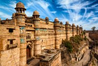 amazing hotels of india, amazing five star hotel, top five star hotel, five stra hotel ke price, five star hotel on fort, hotel on gwalior fort, gwalior fort, history, raja mansingh tomar, scindia, gwalior news, gwalior news in hindi, mp news