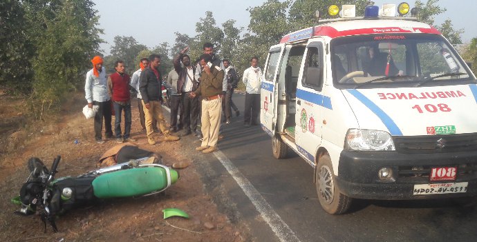 Road accident in Panna