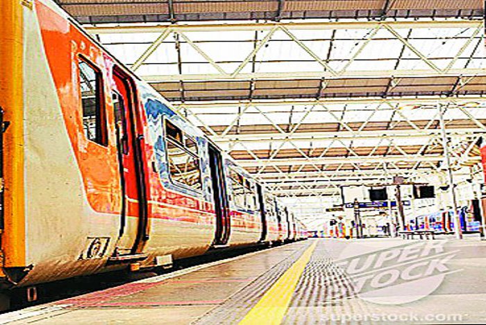 Trains, Rajdhani Express, Gold Project, Facilities in trains, Rajdhani-Shatabdi Express, Indian Railways, West Central Railway, Air Services, Airport, Kota Division, Development plan, Kota, Kota Patrika, Kota Patrika News, Rajasthan Patrika