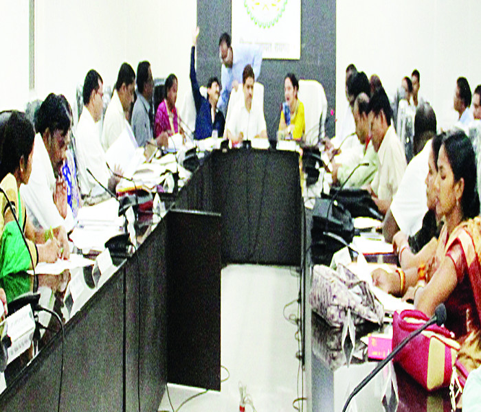 क्षेत्र में कोई समस्या नहीं है और विकास की जरूरत भी नहीं है।