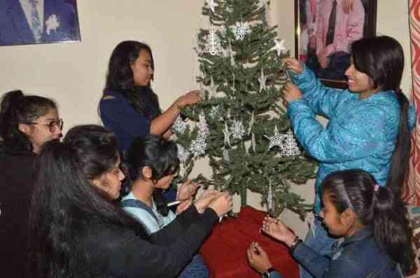 How to celebrate the Birthday of Jesus Christ Photo