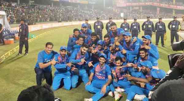 Photo Gallery : indian cricket teams few crazy moments from 2017