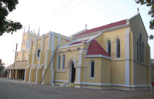 unique saint peter and paul cathedral christ church jabalpur