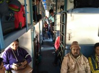 VIDEO - समरसता एक्सप्रेस के रफ्तार पकड़ते ही टूटा ओएसई तार, मची अफरा-तफरी, बड़ी दुर्घटना टली, पढि़ए खबर...