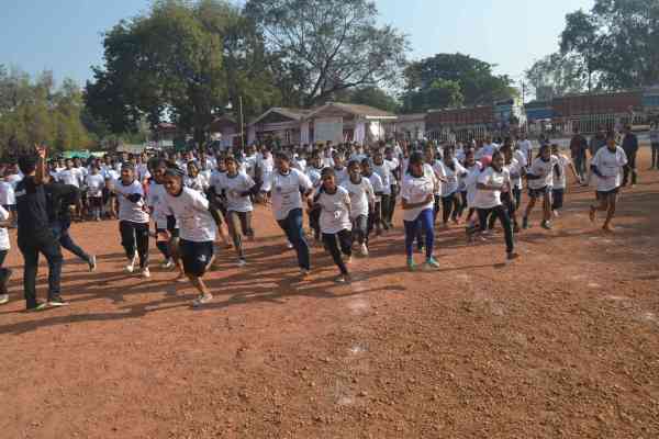 marathon run in hoshangabad news and photo