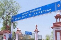  Student of Rajasthan University helplessly sit Under the Tent and Give exam