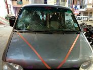 Car glass breaks