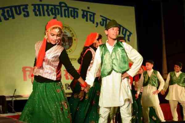 dhoni untold story - dhoni special connection to this girl