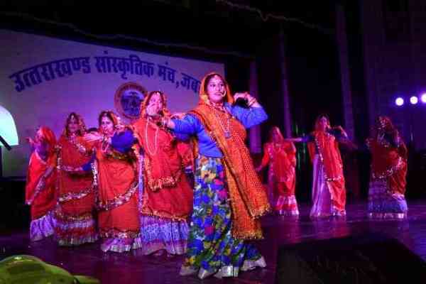 dhoni untold story - dhoni special connection to this girl