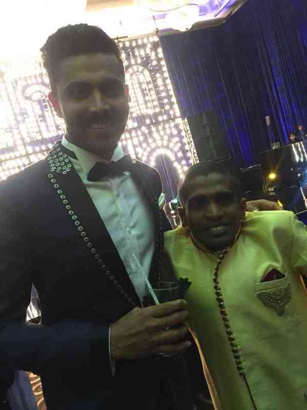 virat invited srilankan fan gayan sennanayake to his wedding reception