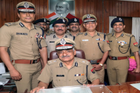 Who will be new UP DGP after Sulkhan Singh Retirement hindi news