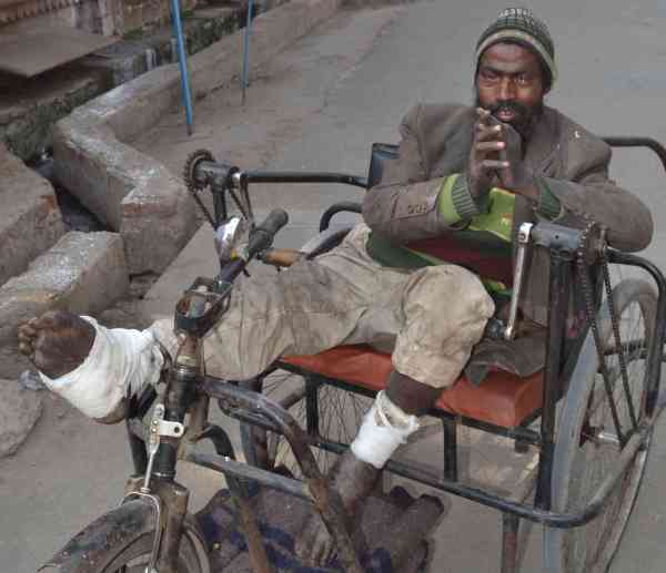 photo of a men requesting for his treatment