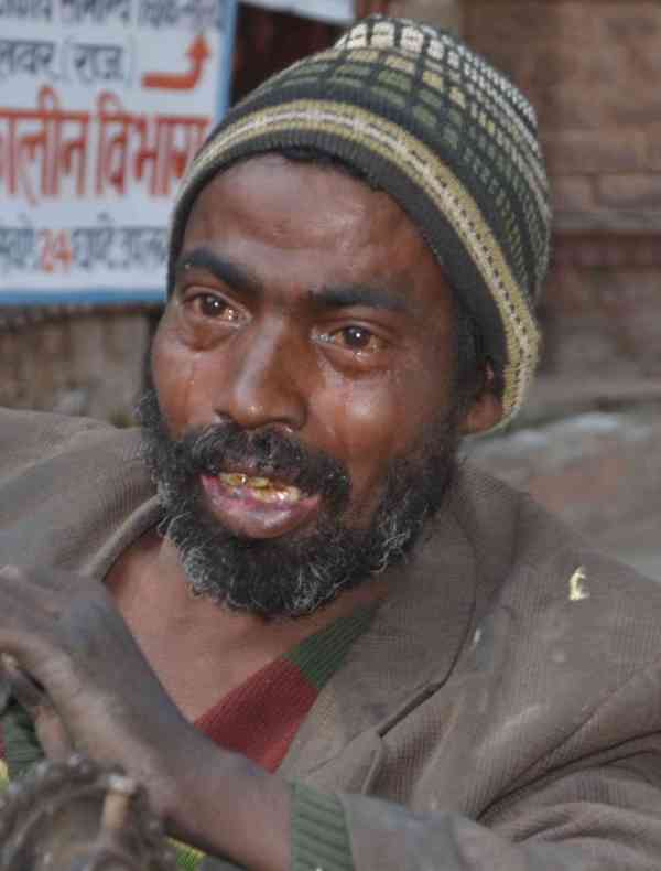 photo of a men requesting for his treatment