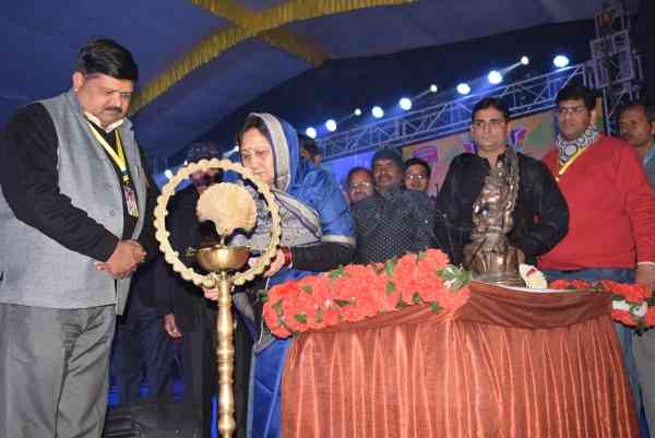 विंध्य व्यापार मेला में मनमोहक प्रस्तुति, देखे इस फोटो में