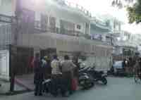 agra police, Mobster, Dacoity, Robbery, police station lohamandi, lohamandi police, Dacoity at jaipur house, jaipur house, Armed robbers, Armed Mobster, Armed robbers hold doctor's family hostage,  businessman's family, breaking news, crime news, crime news agra, up police  