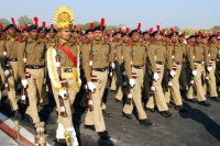 दीक्षान्त समारोह में परेड 