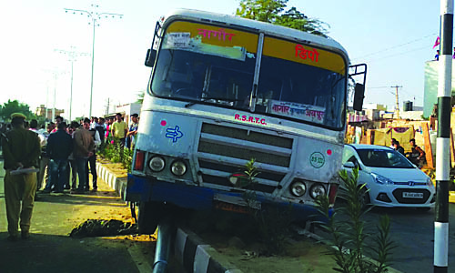 Roadways bus crushes 8-year-old boy died in Deedwana of nagaur