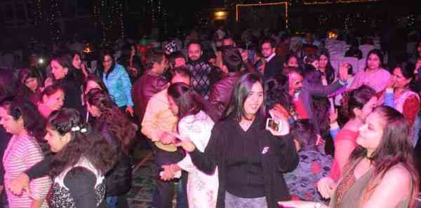 Ajmerites celebrate new year with friend and family