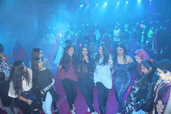 Ajmerites celebrate new year with friend and family