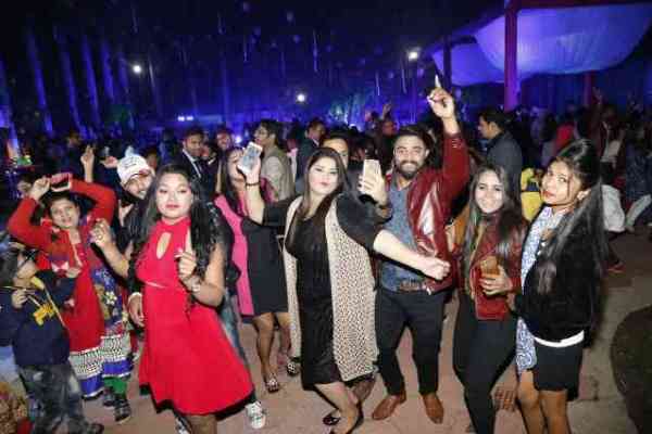 2018 new year welcome to amazing style, new year nude party, new year hot girls, happy new year bitches , happy new year 2018 gif, happy new year meme 2018, happy new year gif, happy new year to my love, new year countdown live, new year live, burj khalifa new year 2018, countdown to new year 2018, happy new year 2018 gif 