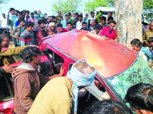 Panna road accident 2 deaths