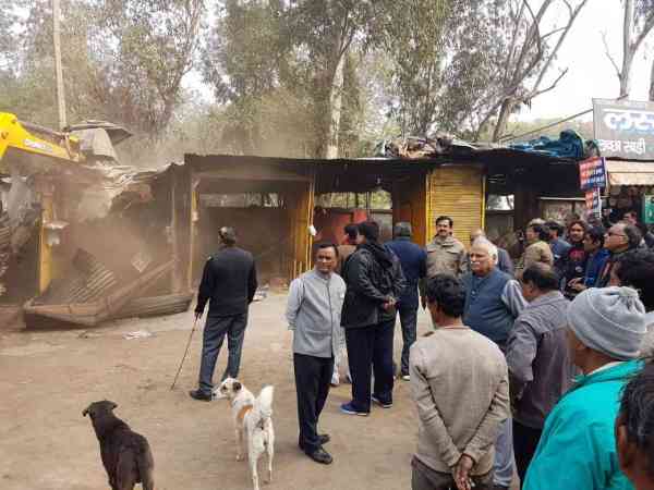 Enchrochment free movement