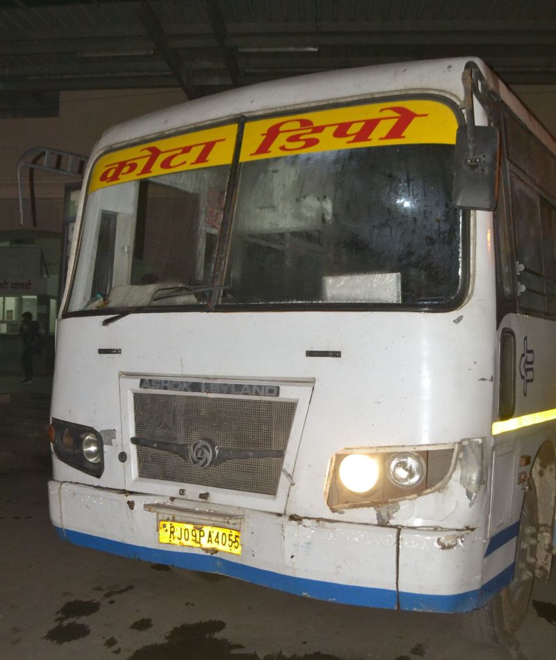 Kota Roadways Bus run in danger without fog light