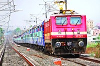 ठहरिए, यदि आप यात्रा पर निकल रहे हों, तो जाने से पहले पढि़ए खबर...