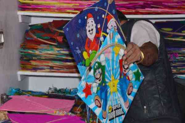 Bhilwara, bhilwara news, Decorated kites market in bhilwara, Latest news in bhilwara, Bhilwara News in hindi, Hindi News in bhilwara, Latest hindi news in bhilwara
