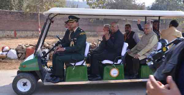 राष्ट्रपति ने विकलांग विवि के छात्रों को दिए मेडल, नानाजी की प्रतिमा का अनावरण