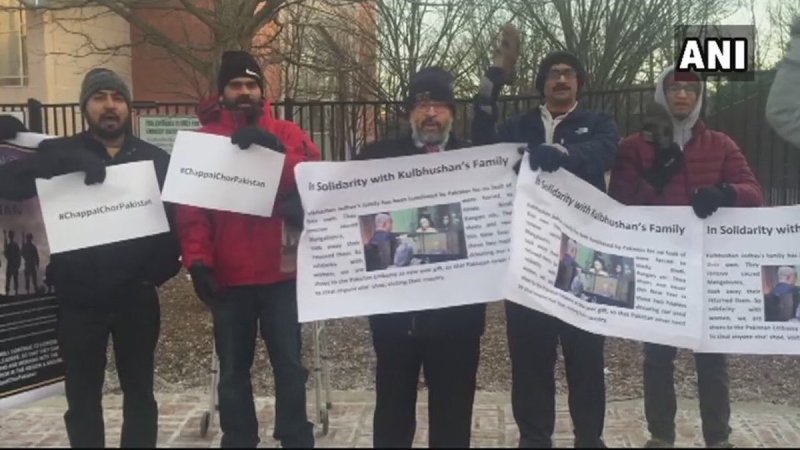Baloch and indian people protest outside Pakistan Embassy