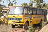 School bus accident: Speed governor of the name do not bump on speed