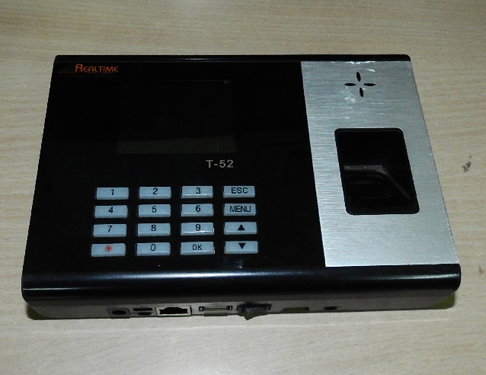 Government employees are unable to get biometric attendance after all