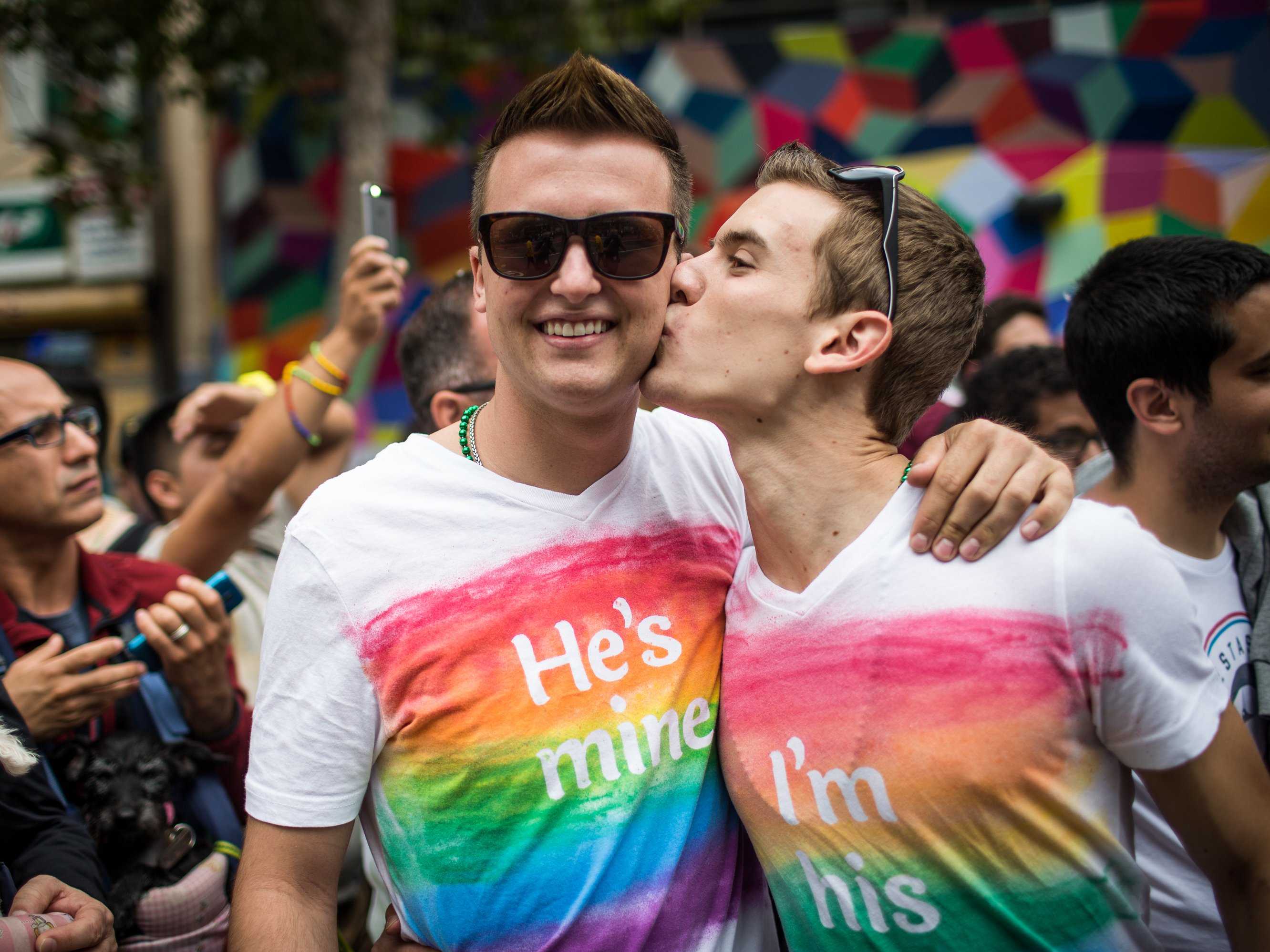 homo sexual