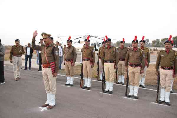 इस तरह सीएम शिवराज और राज्यपाल की हुई अगुवानी