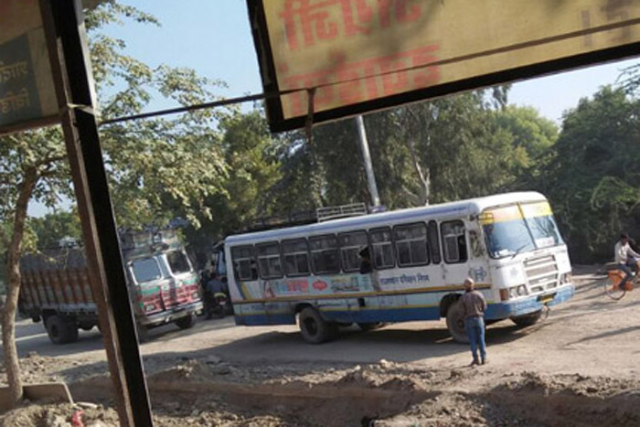  वाहनों की कतारें