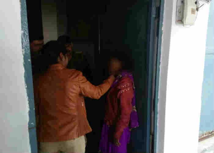 minor girl, lover, police station agra, jagdishpura police station, thana jagdishpura, jagdishpura police, love, poison eat by minor girl, marriage