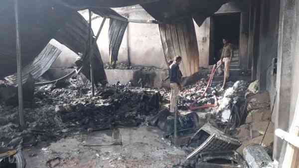 fire in cooler factory udaipur