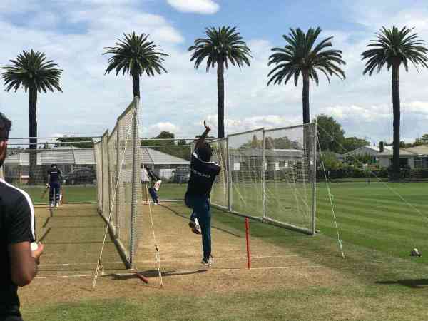 Photo gallery : Indian cricketers practise before second test match